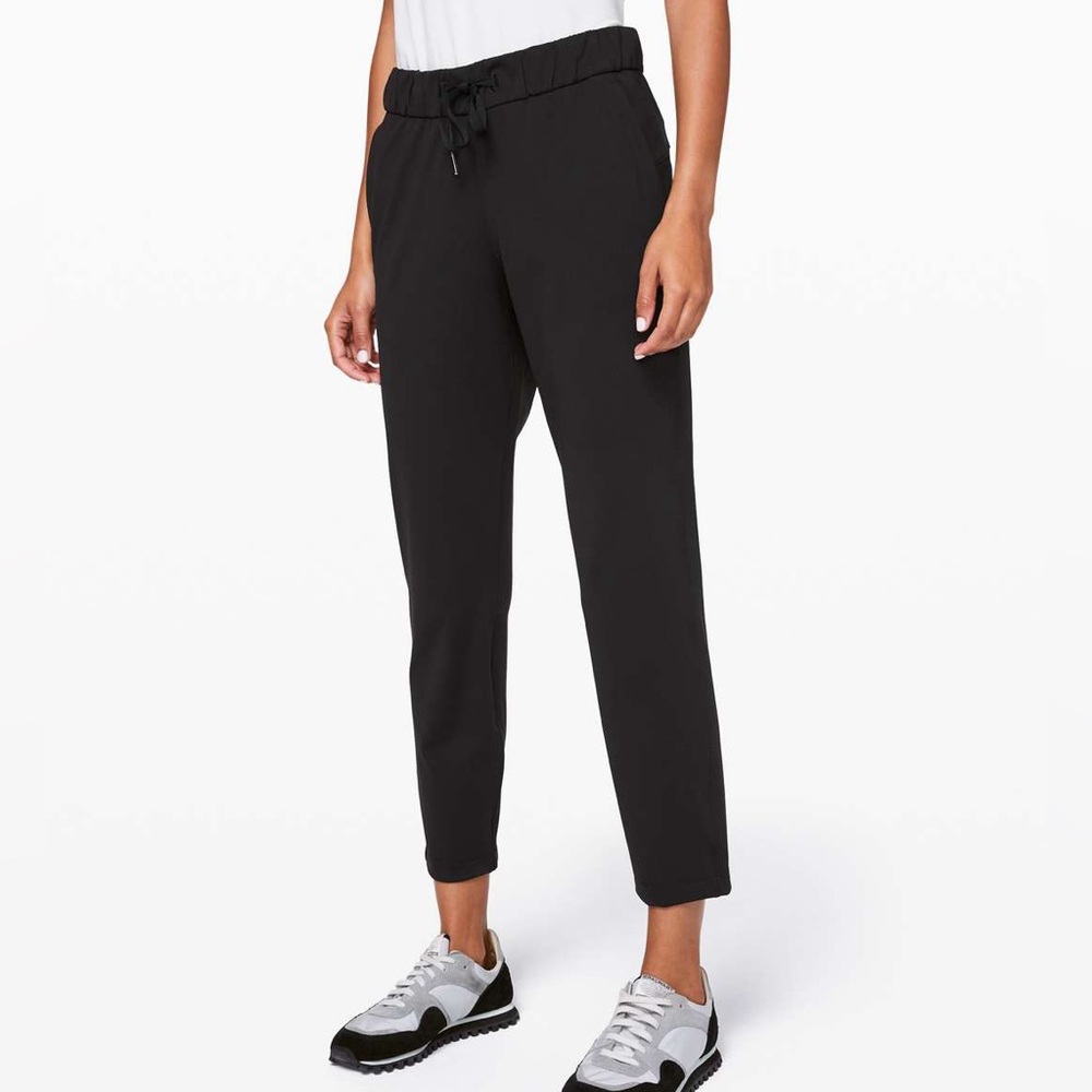 ‼️MOVING SALE‼️ Lululemon On The Fly 7/8 Pants